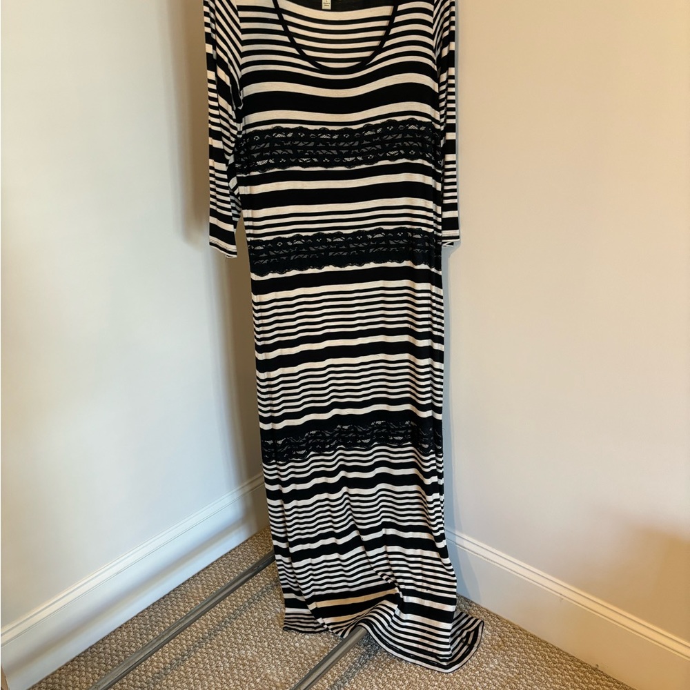 Nurture Maxi Dress with lace trim